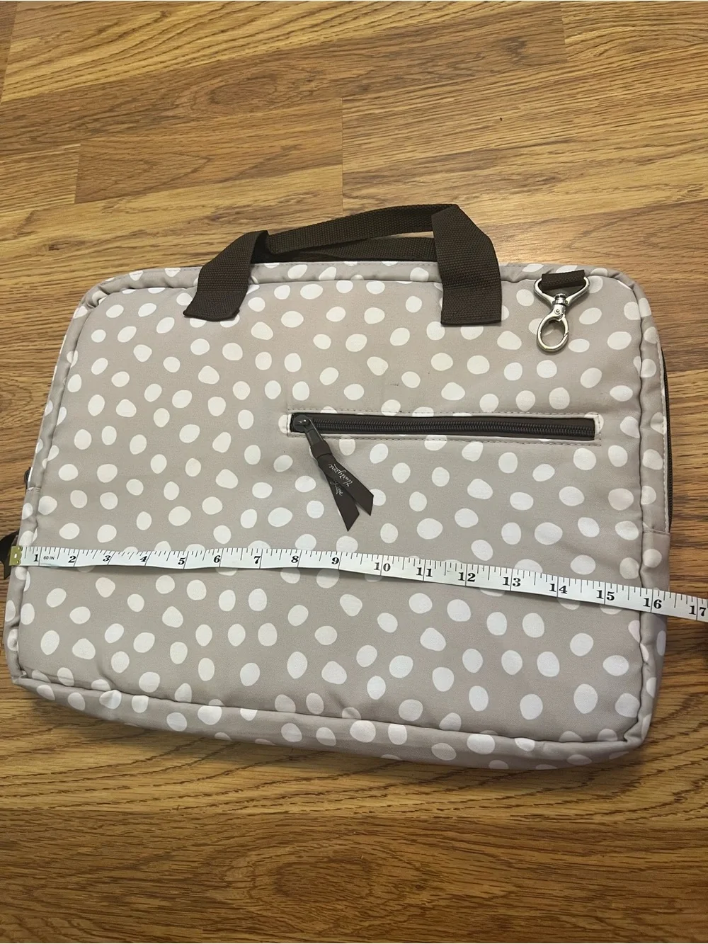 Vera Bradley waterproof Taupe and White Polka Dot Padded Laptop Sleeve Tote